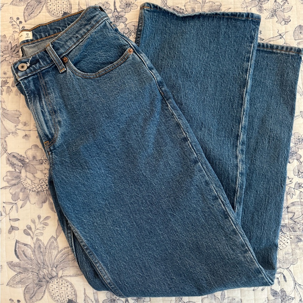 Abercrombie & Fitch Straight Leg Dark Wash Jeans